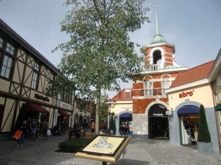 Roermond : Designer Outlet Center